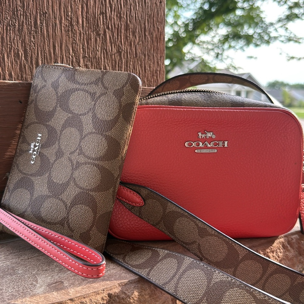 Coach Coral and Brown Women's Bag Set